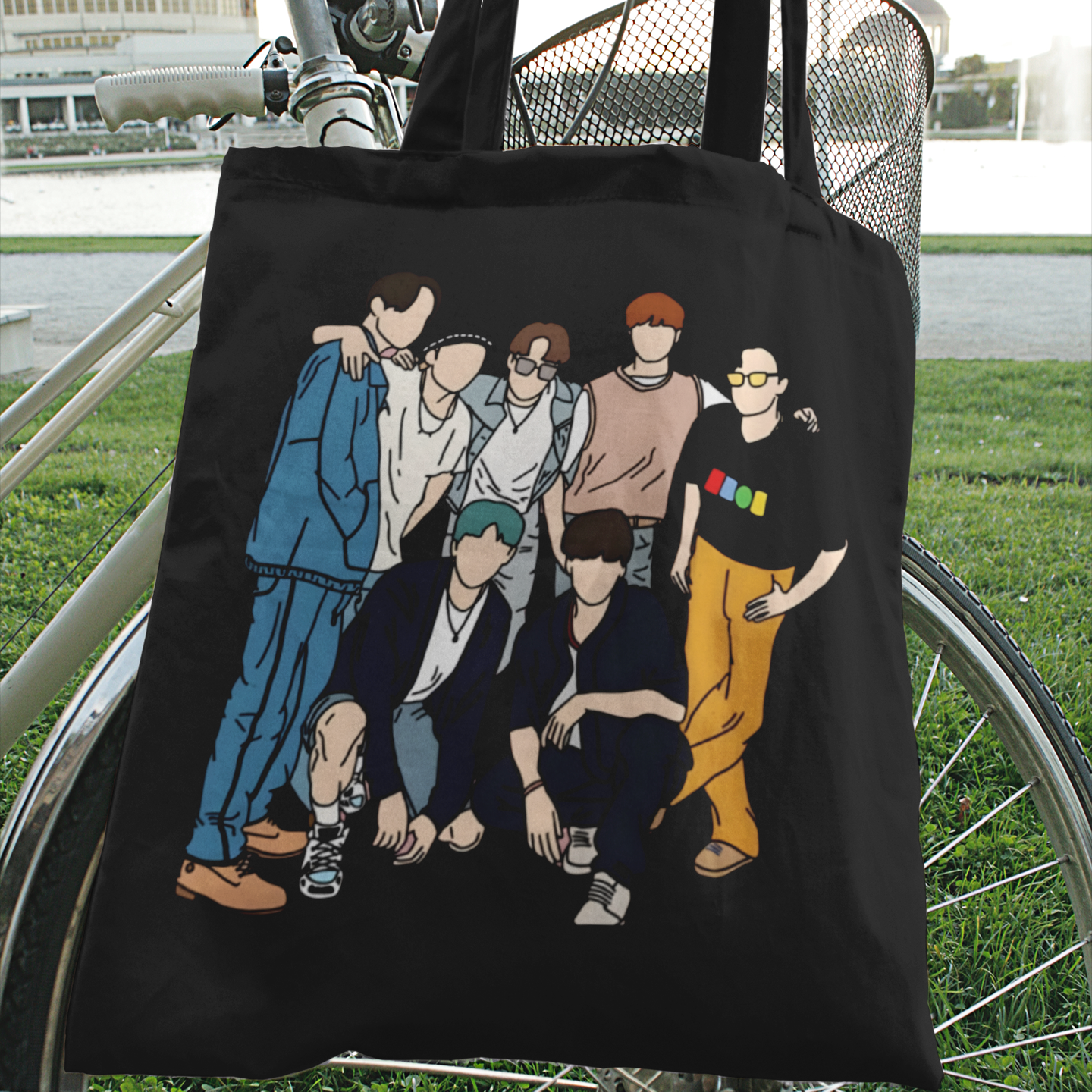 BTS Animated Design, Black Zipper Tote bag
